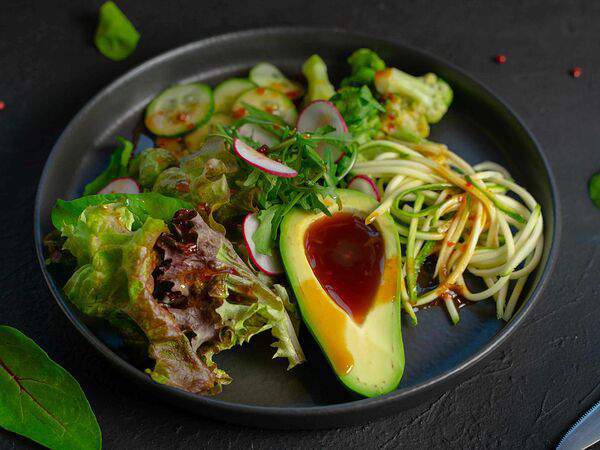 Macarena - Зелёный салат с авокадо