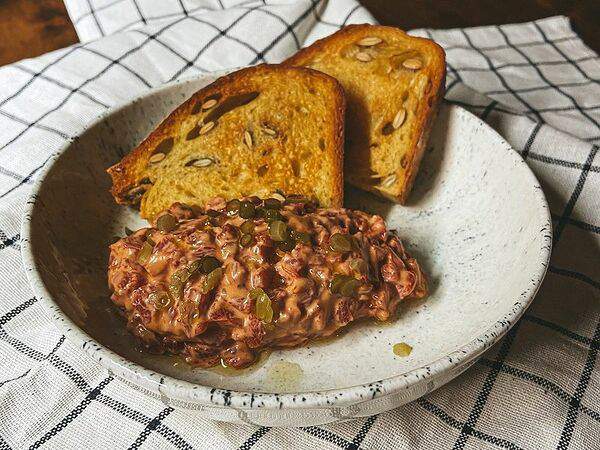 Dirty boots irish pub - Тартар из говядины