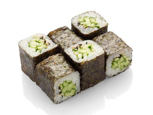 Урюк - Ролл с огурцом