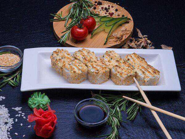 Sushi & Susi - Ролл запеченный Пекин