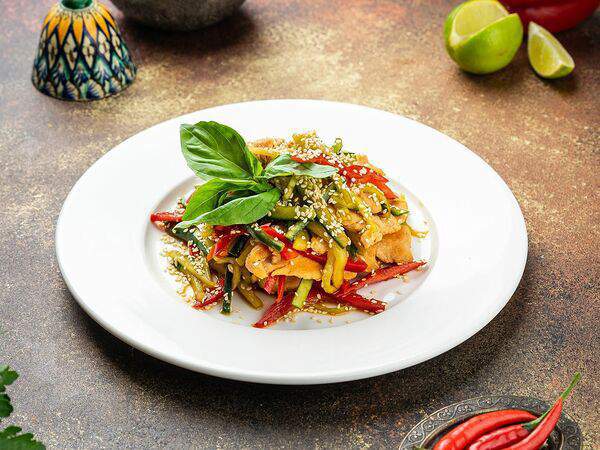 Лаунж кафе Бакшиш - Салат Хумо