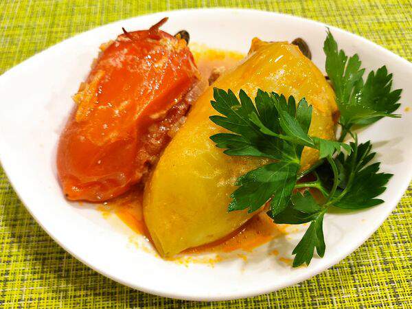 Брусника - Перчики фаршированные