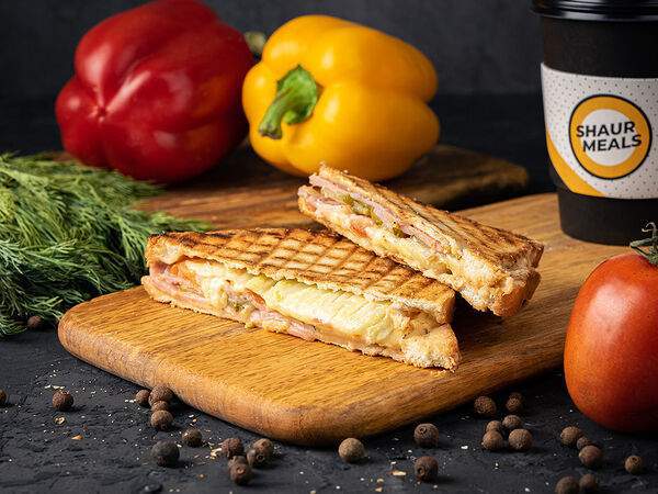 Shaurmeals - Сендвич с ветчиной и беконом