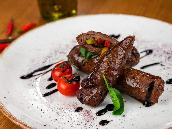 Antonio - Рулетики из телятины с овощами