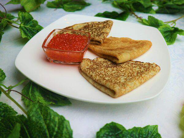 Вечная пятница - Блины с красной икрой