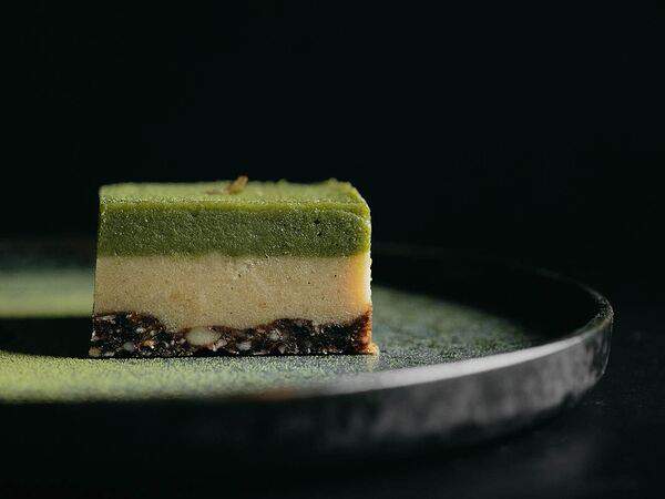 Shima - Raw Veg Пирожное нарезное с матча