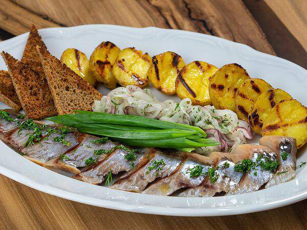 Разжигатели - Селёдка с луком и молодым картофелем