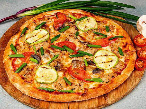 Винни  Пух - Пицца Сочный цыпленок с овощами мини