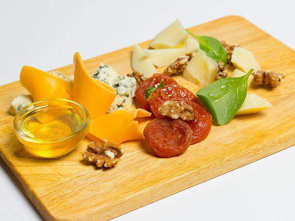 Гриль-бар Кооператив - Сырная тарелка