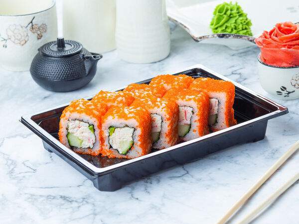 Суши Club - Ролл Калифорния в масаго