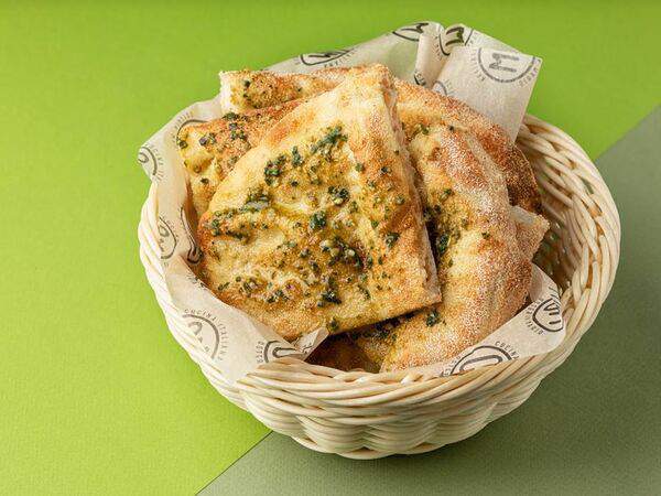 Osteria Mario - Фокачча на римском тесте с песто