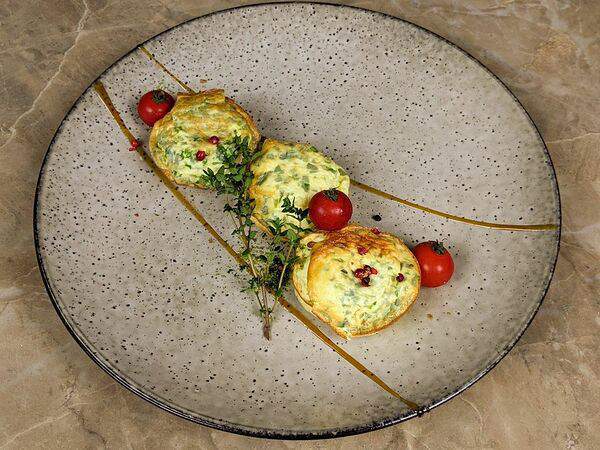 Кафе Театральное - Омлет с сыром и зеленью