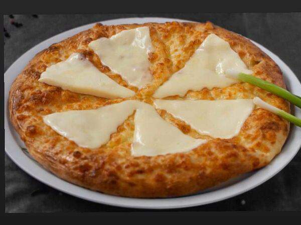 Бакинский дворик - Хачапури по-царски