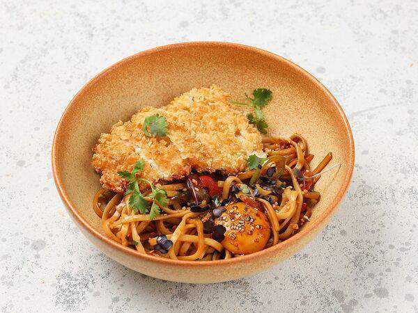 Васаби - Удон с хрустящим цыплёнком и маринованным желтком