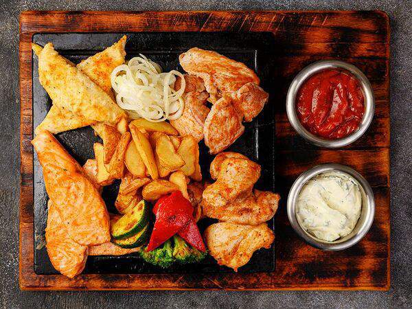 Sushi & More - Микс из рыбы и мяса