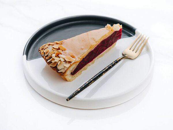 Воронка кофе и вино - Горячий вишнёвый пирог