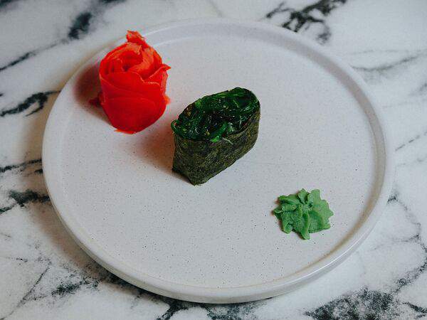 Роллы на районе - Суши с чукой