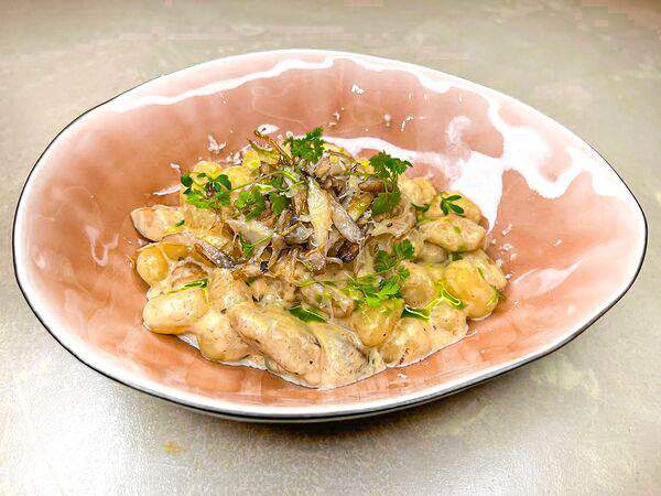 Sisters Coffee & Wine - Ньокки с белыми грибами