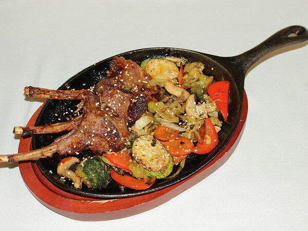 Каравелла - Каре барашка с овощами гриль