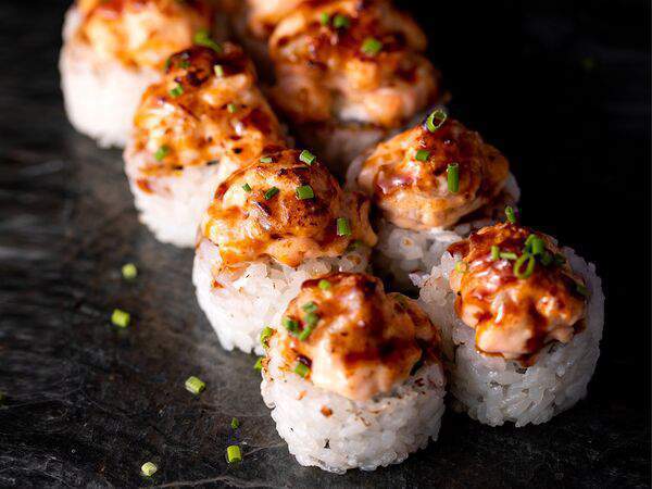 Godzilla sushi - Запечённая филадельфия