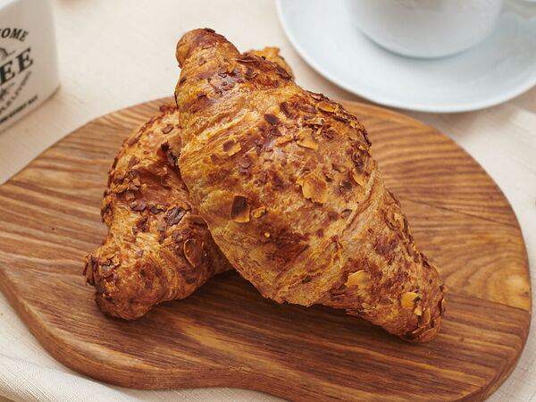 Ресторан Доставки Мамуля - Круассан с миндалем