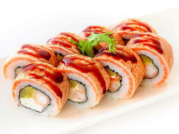 Fusion Sushi - Ролл с опаленным лососем и креветкой