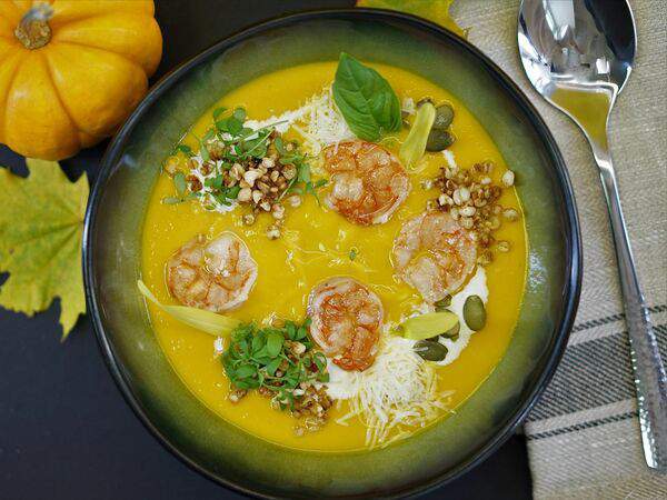 Yellow Cafe - Крем-суп из тыквы с креветками