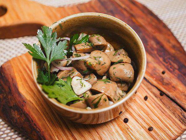 Две хижины - Шампиньоны по-домашнему