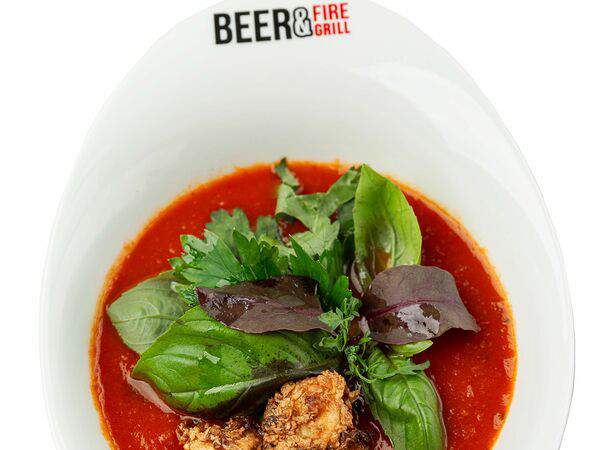 Beer & Fire Grill - Томатный суп с хрустящими баклажанами