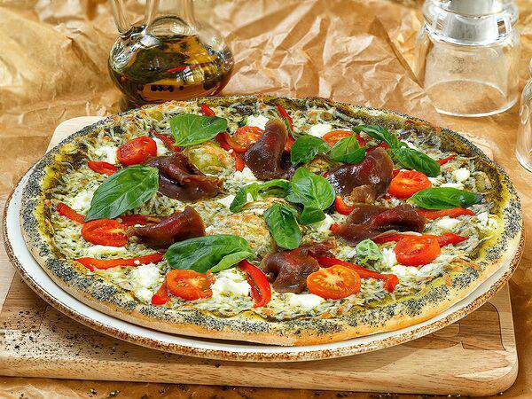 Familia - Фирменная пицца с сыровяленой говядиной