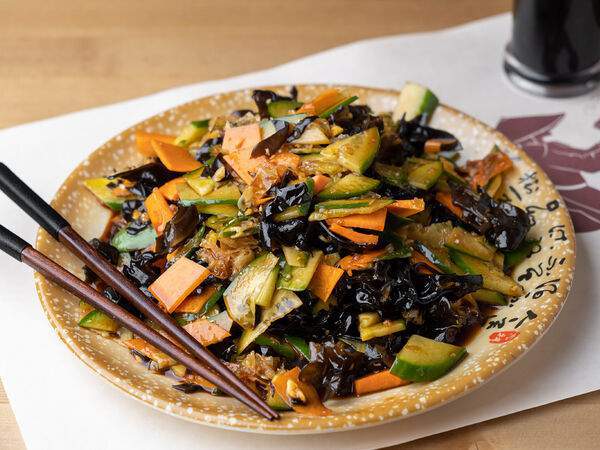 Chinchin - Салат из чёрных и белых древесных грибов