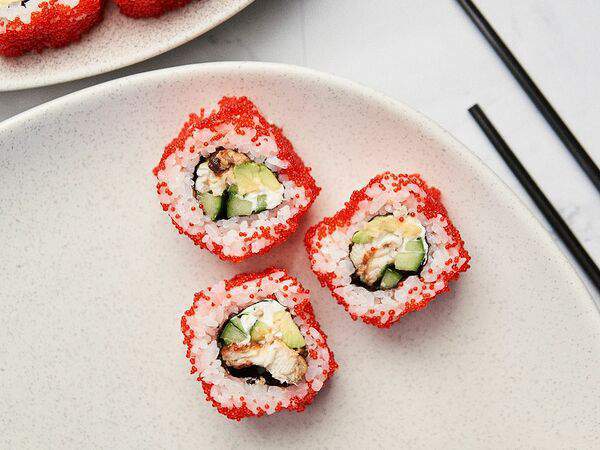 Kobutsu - Калифорния с угрем