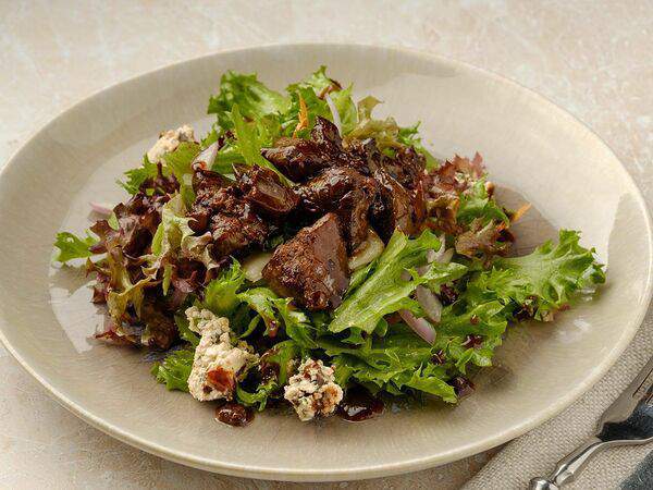 Квеври - Теплый салат с куриной печенью