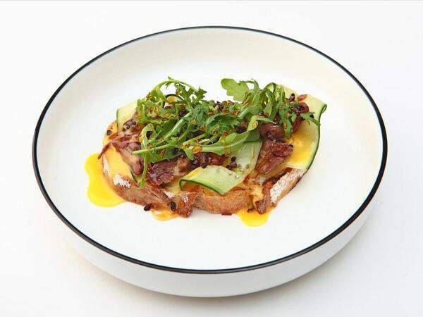 Colors Сafe - Брускетта с говядиной