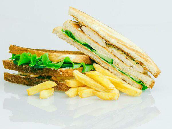 Roro - Сэндвич клаб c курицей