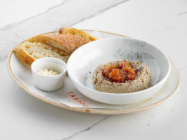 Гаврош - Утиный паштет с чатни из айвы и груши