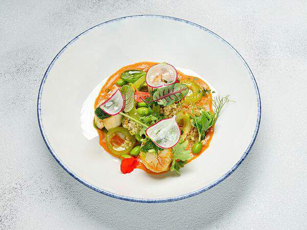 Базилик - Салат с морскими гребешками