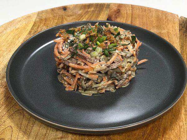 Стрекоза - Салат с говядиной и морковью по-корейски