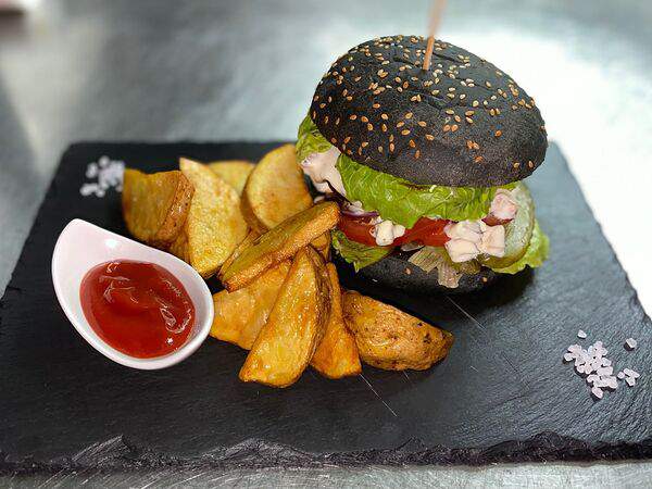 Кадриль - Бургер с мраморной говядиной и грибным соусом