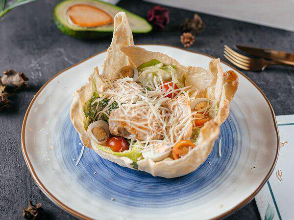 Benny Kitchen - Цезарь с курицей