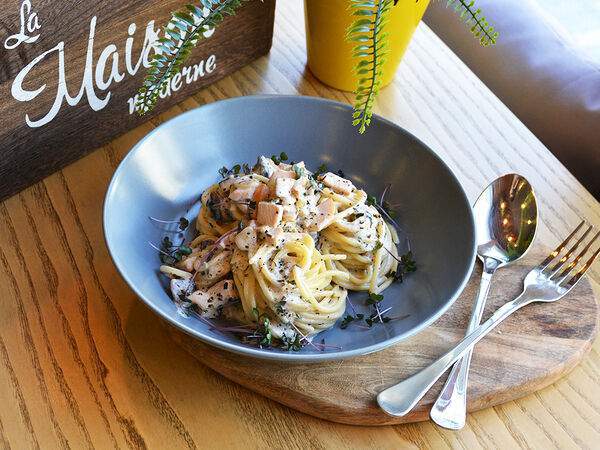 Кофейня Pankoff Bakery - Паста с копченой курицей и шампиньонами