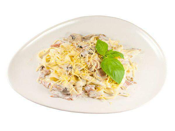 People's food - Фетучини с ветчиной и грибами