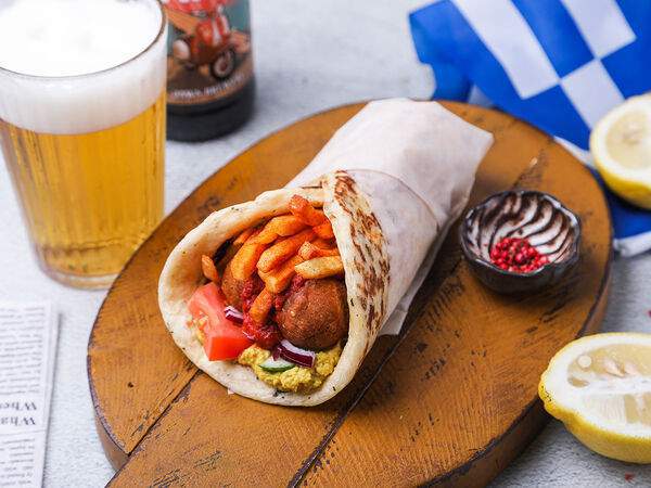 The Gyros Bistro - Гирос Веган с фалафелем и сальсой