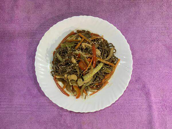Ken Guru Food - Соба с курицей