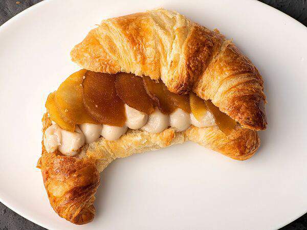 Кофефорния - Круассан Яблоко-Крем