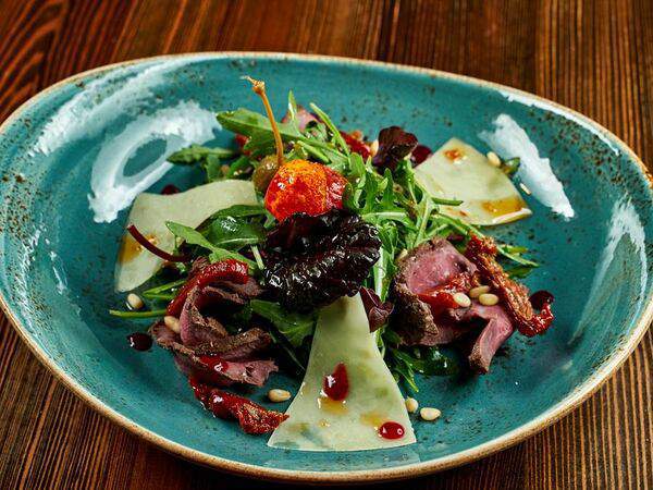 Ресторанчик старый город - Салат с ростбифом