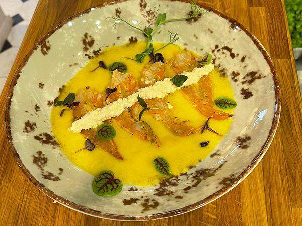 Рыбы бы - Карпаччо из креветки в цитрусовой эмульсии