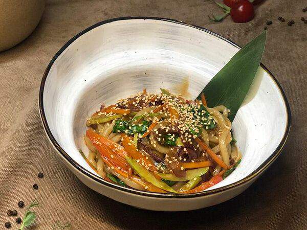 Baranka cafe & bar - Удон с овощами