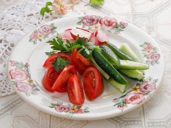 Катюша - Свежие овощи с зеленью