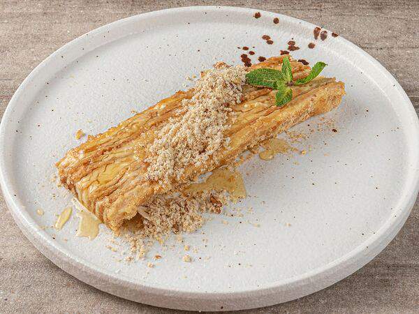 Веранда - Медовик